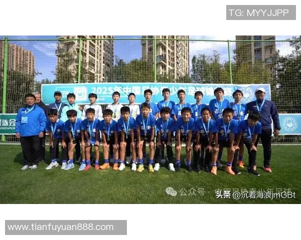 深圳足球队在冠军赛中的状态表现分析与未来展望 深圳足球队在冠军赛中的状态表现分析与未来展望